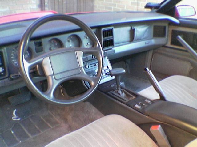 1988 Pontiac Firebird Image 5